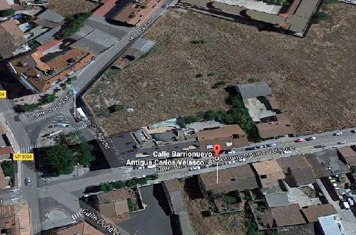 En ese edificio de la calle de Barrionuevo, se encontraba el hospital de Nuestra Señora de la Concepción, vulgarmente llamada de las "Budas" y el pozo donde se cayó San Juan de la Cruz.